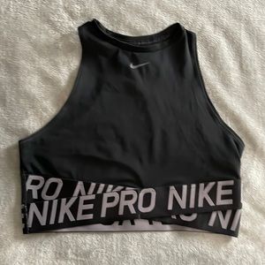Nike top sports bra size large